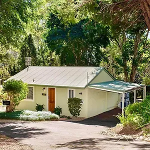 balmoral-cottage.hotelssunshinecoast.net/